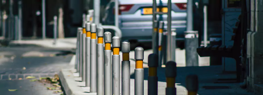 Safe and Convenient Retractable Barrier Column Systems for Properties in Fort Lauderdale, FL